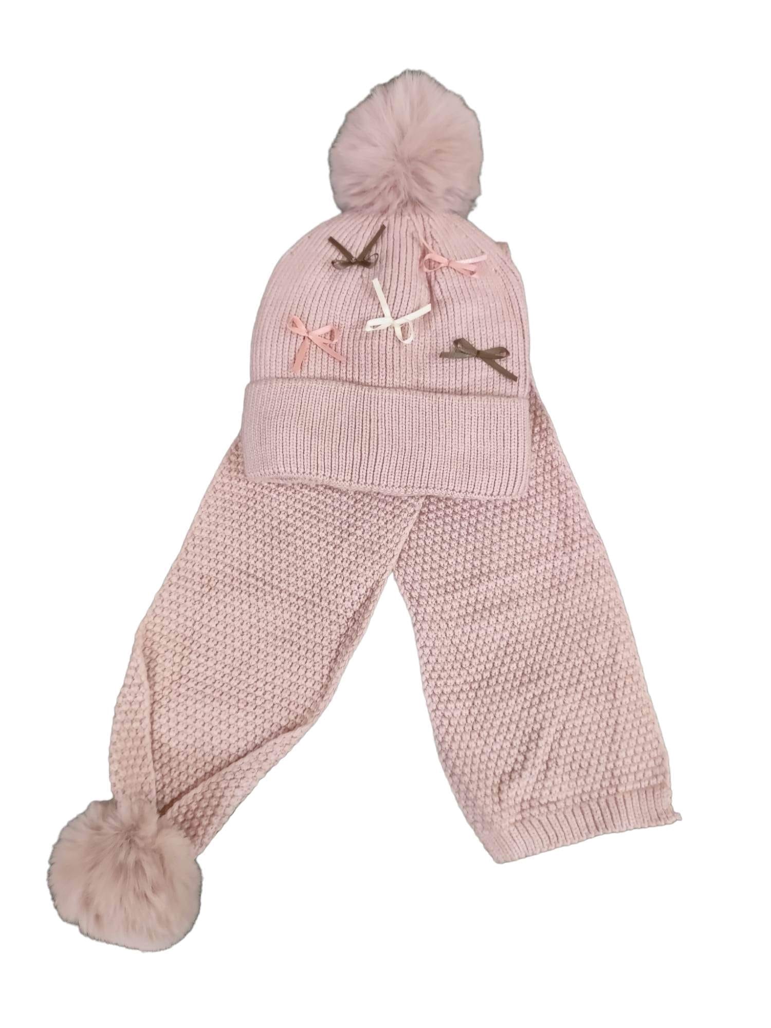 318184415_664642845250083_667879914503132198_n Παιδικό Σετ Σκουφάκι με Κασκόλ - Image 1