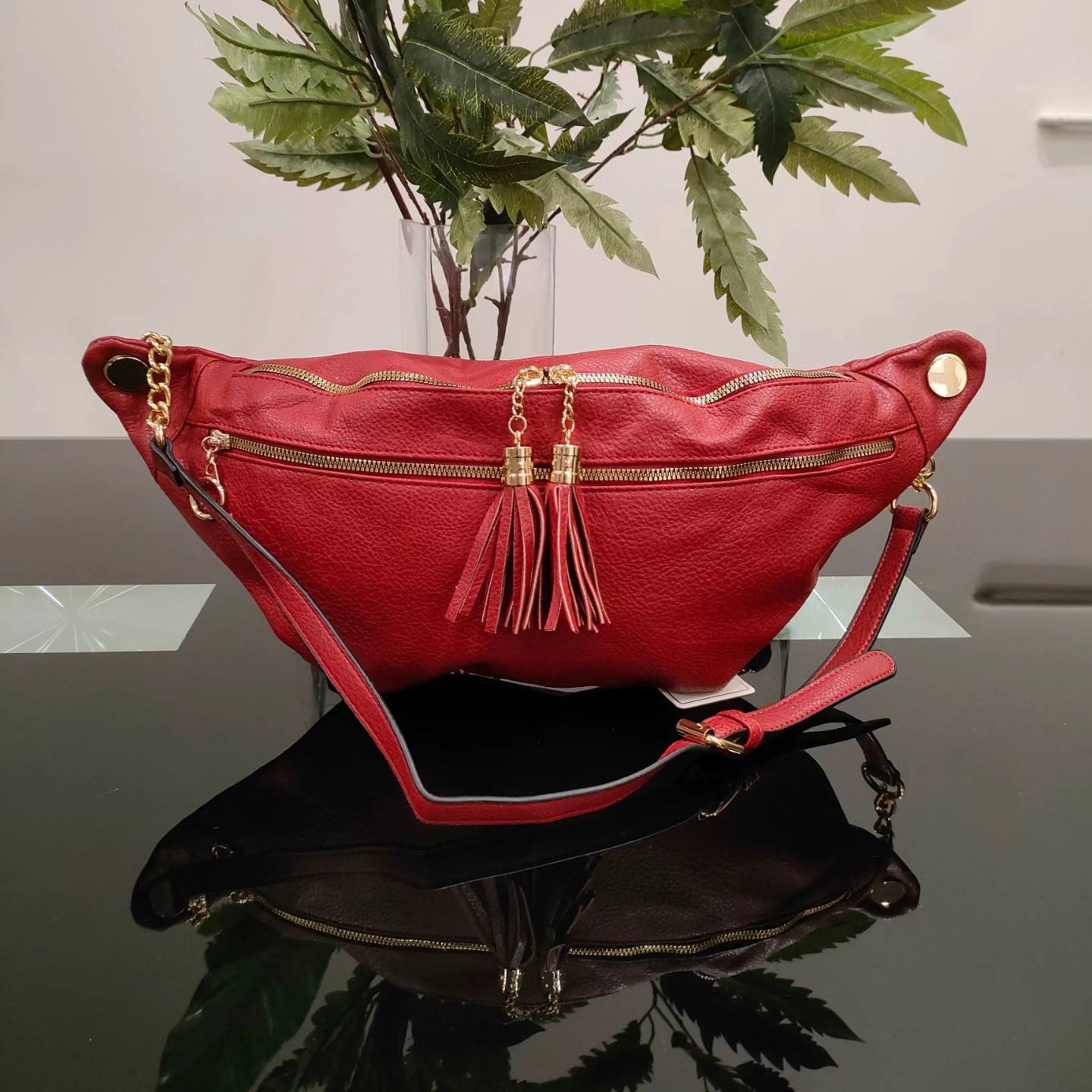 404260296_7042820879110262_4900778332353582246_n Γυναικείο Τσαντάκι Μέσης – Χιαστί - Image 1