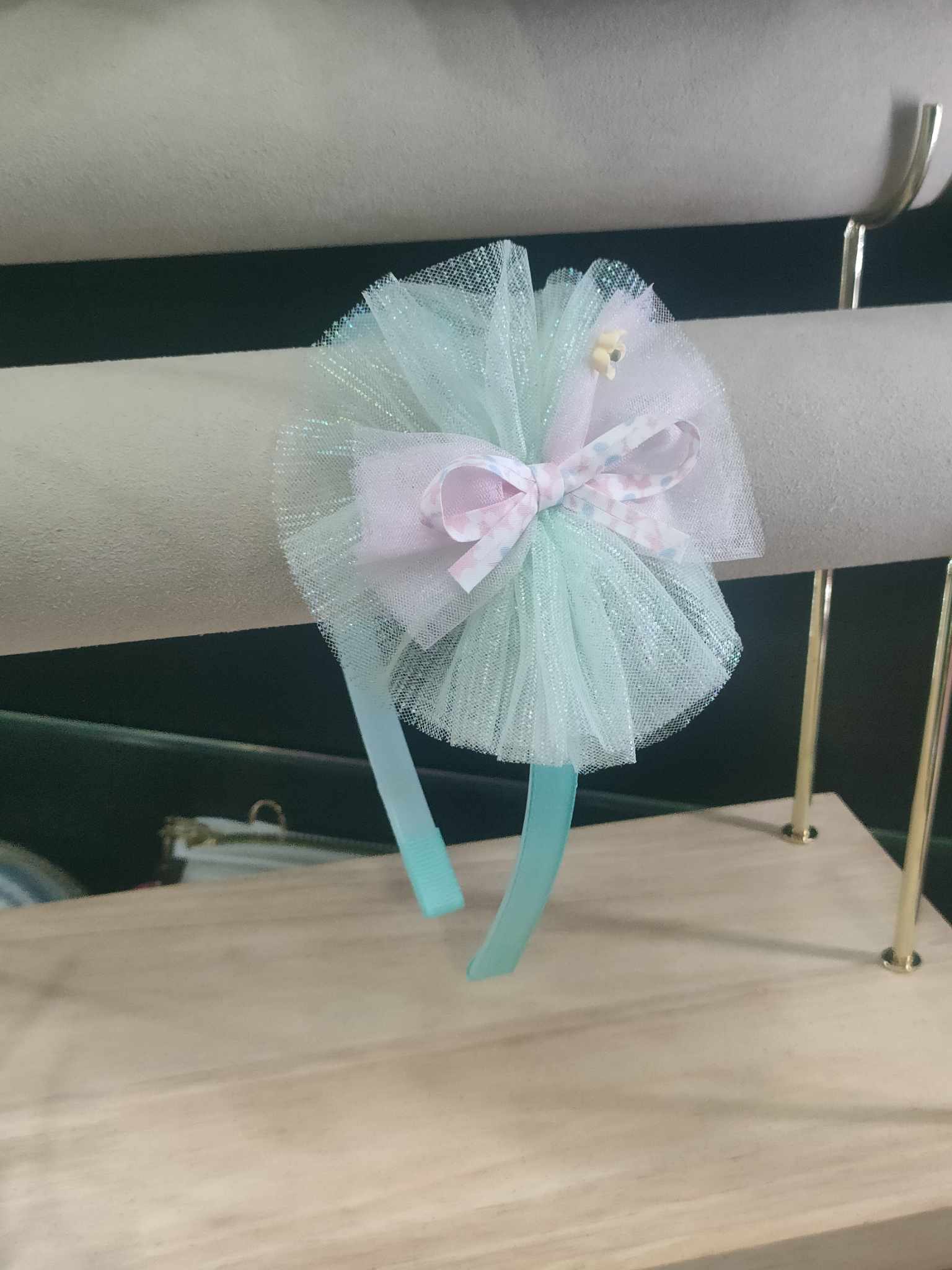 434092362_1524859974767379_3252348337507552329_n Στέκα Μαλλιών - Image 1